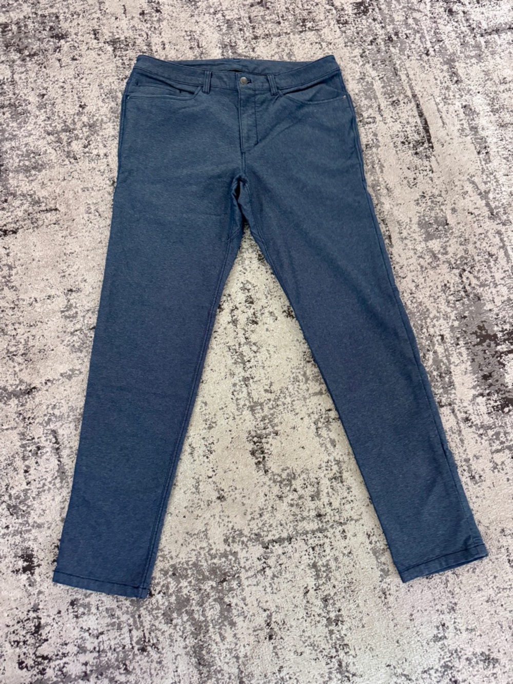 lululemon athletica Men's Slim Straight Jeans - Indigo Blue